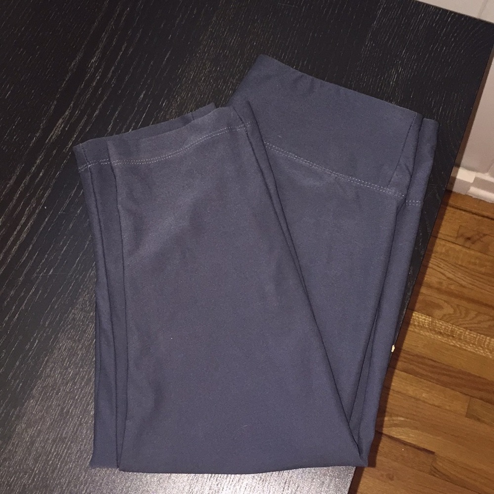 Bally grey crops/capris size S